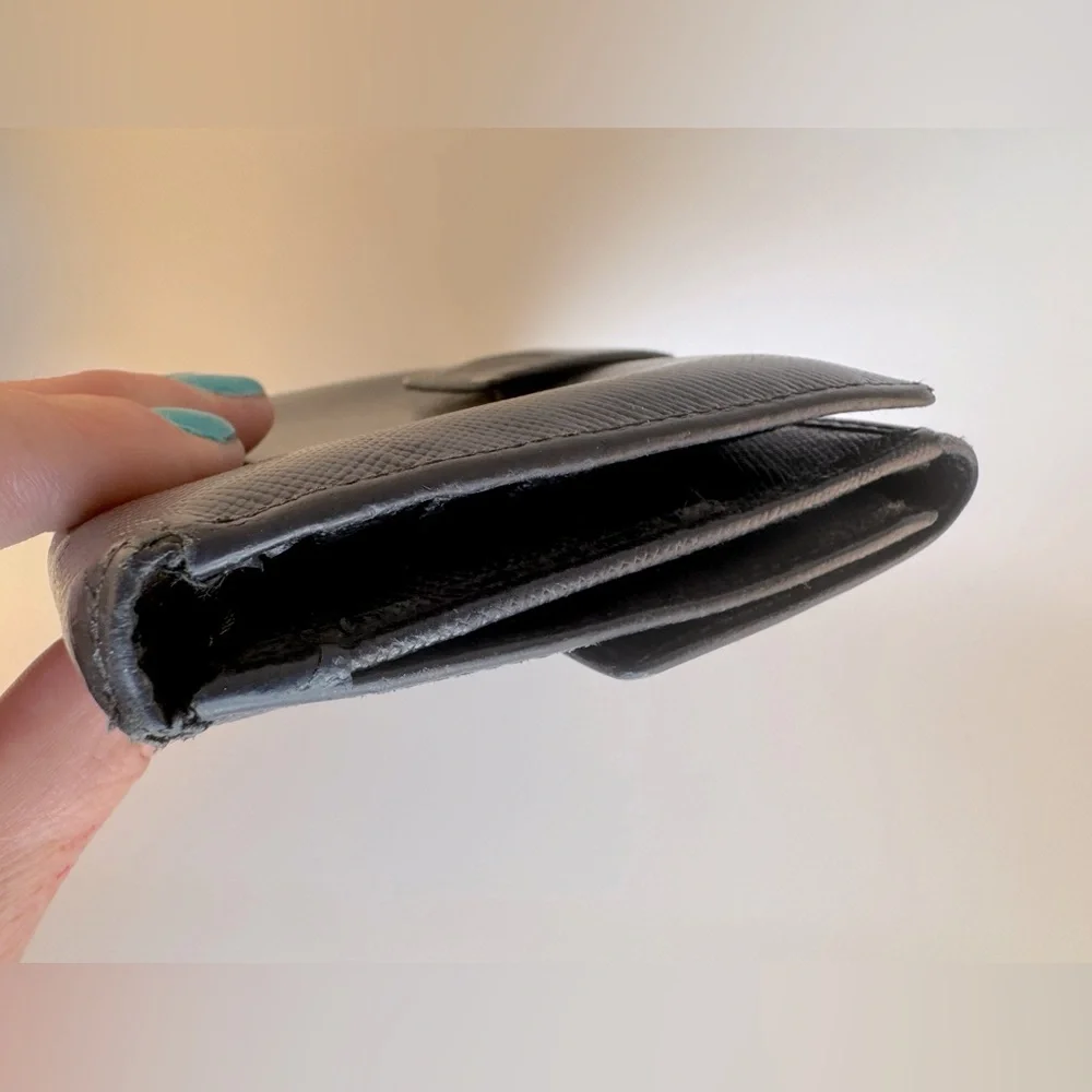 Prada Compact Bifold Wallet Saffiano W Coin Pocket Snap Closure Authentic EUC - Picture 4 of 12